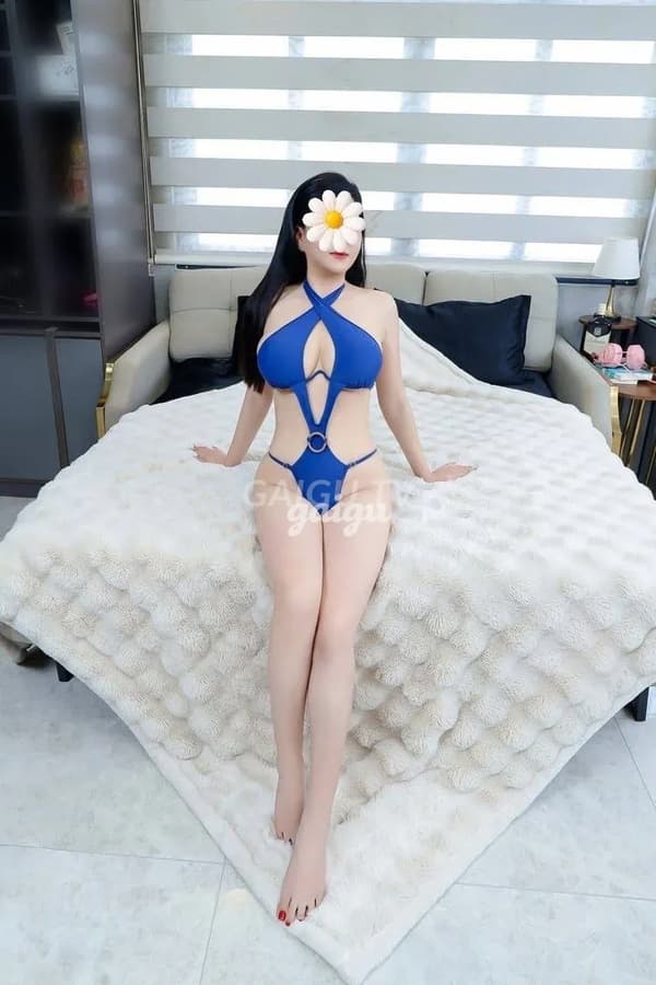 Hà My body trắng sáng nhiệt tình phục vụ 12