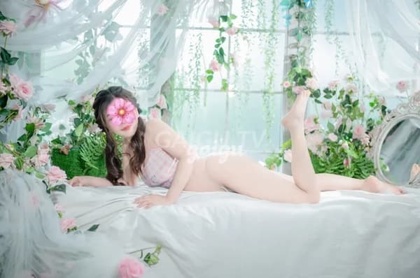 LINH NHI XINH DÂM LÀM TÌNH CHUYÊN 200k Quận 8 – C.I.A · Qua đêm · 39 tuổi 3
