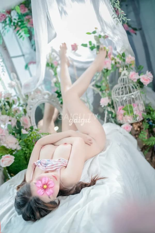 LINH NHI XINH DÂM LÀM TÌNH CHUYÊN 200k Quận 8 – C.I.A · Qua đêm · 39 tuổi 5