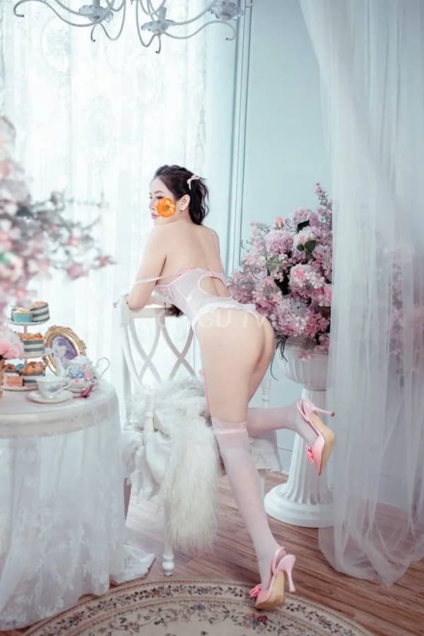 Chiêu Nghi phục vụ nhiệt tình như người yêu 19