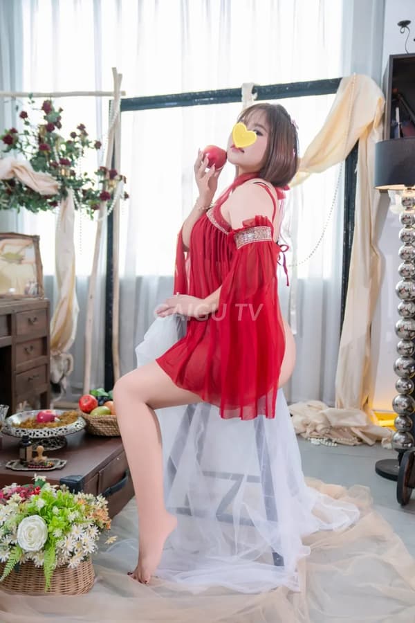 Hoài An xinh dáng chuẩn nhiệt tình vui vẻ 5