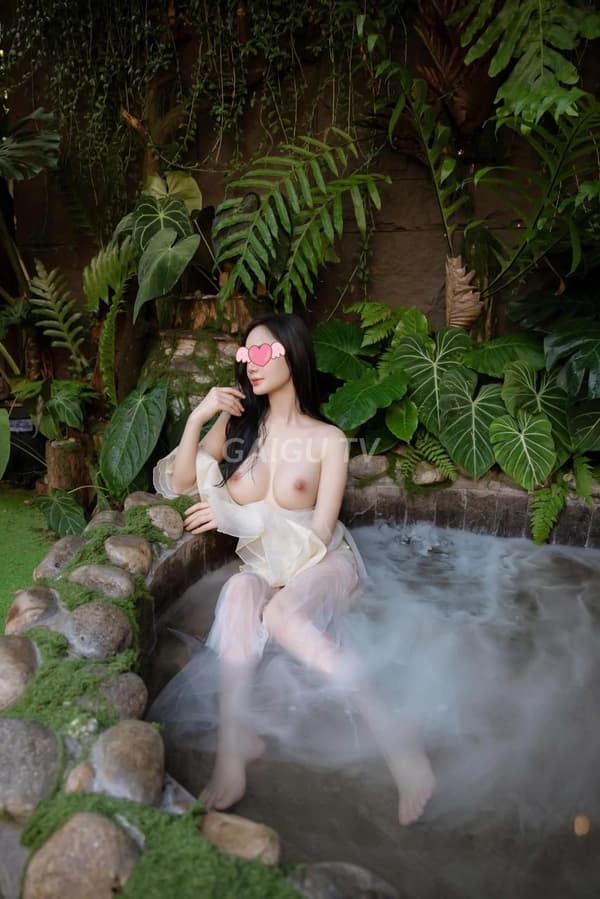 Nữ sinh viên xinh xắn nhẹ nhàng tình cảm như người yêu Tuyết Nhi 10