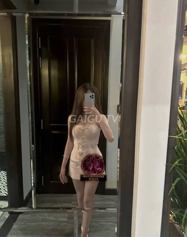 Bé Bông Dễ da trắng dáng chuẩn nhẹ nhàng như người yêu 5