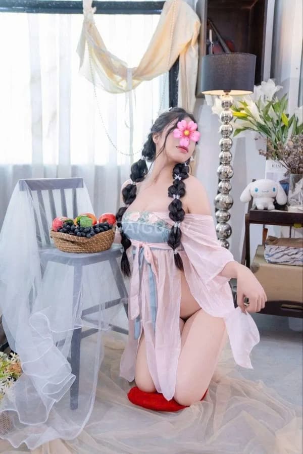 Thanh Trà mặt xinh duyên dâm da trắng mịn 11