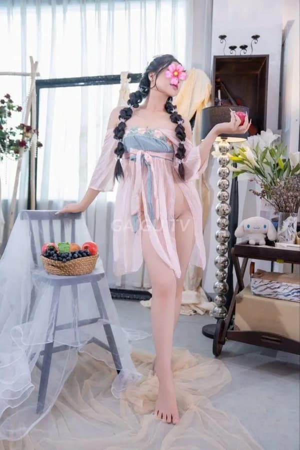 Thanh Trà mặt xinh duyên dâm da trắng mịn 19