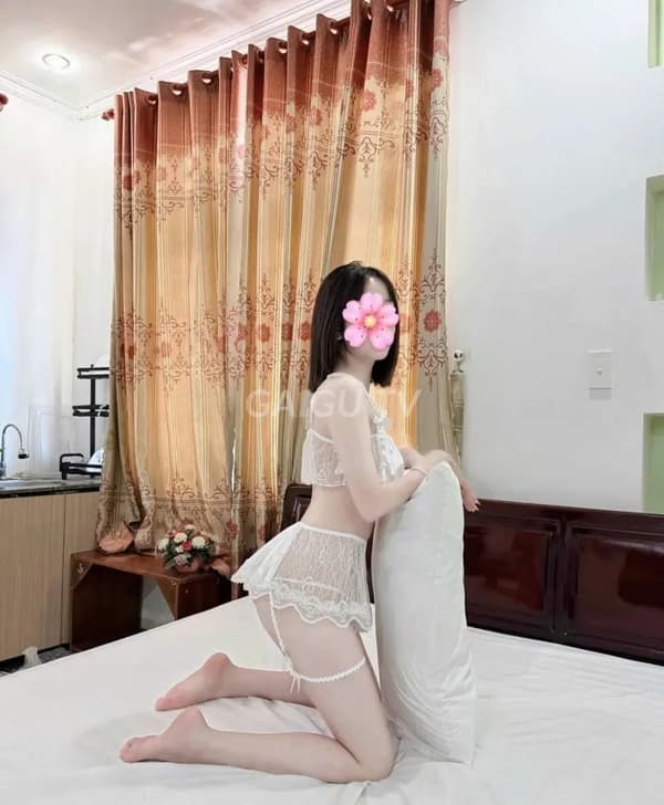 BÉ TIÊN NON TƠ XINH DÂM LÀM TÌNH CHUYÊN Sơn Trà – 700k/shot 8
