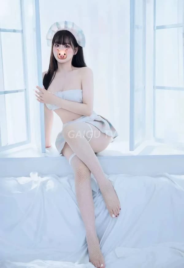 Ái vy xinh đẹp với body hoàn hảo vú to mông cong 15