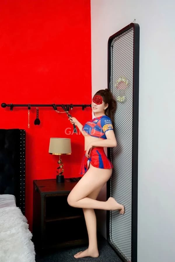 Thảo xinh đẹp dịu dàng chiều khách nhiệt tình 8
