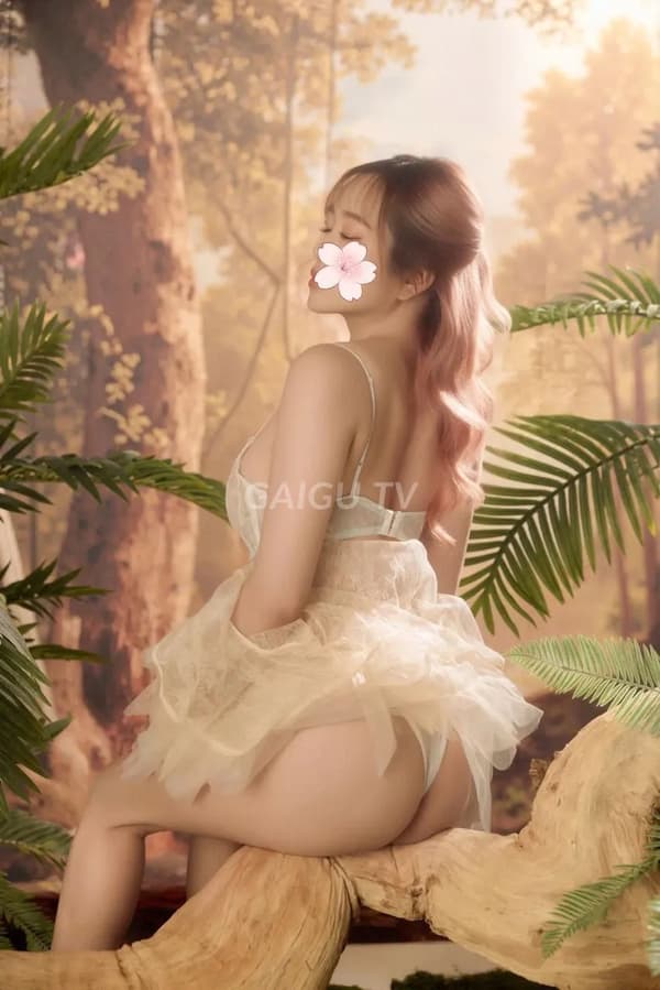 Gặp ngay Hải My xinh tươi da trắng dáng chuẩn chiều khách nhiệt tình 2