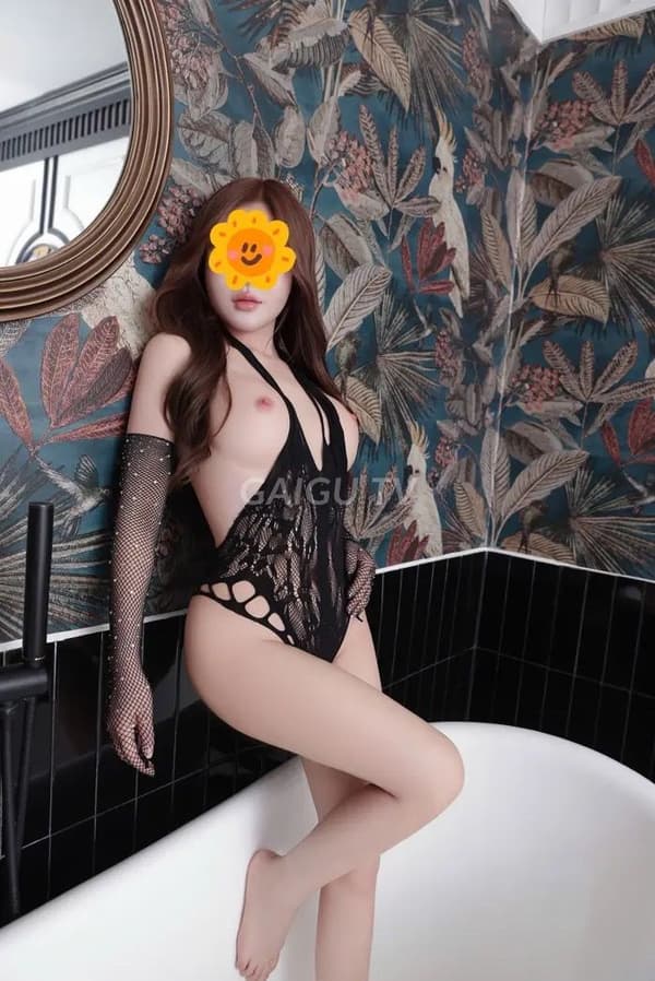 🌸TUYẾT TRINH🌸 Gái Trẻ Xinh Duyên - Non Tơ Gợi Tình Body Thơm - Khao Khát Lên Đ 5